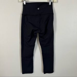 LuLuLemon Wunder Under Hi Rise Crop - size 4